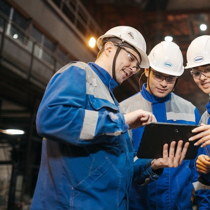 construction workers teamwork discussion